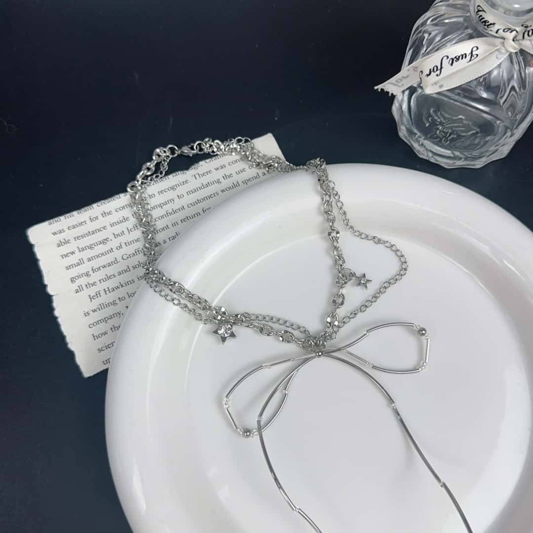 Irregular Butterfly Choker Necklace