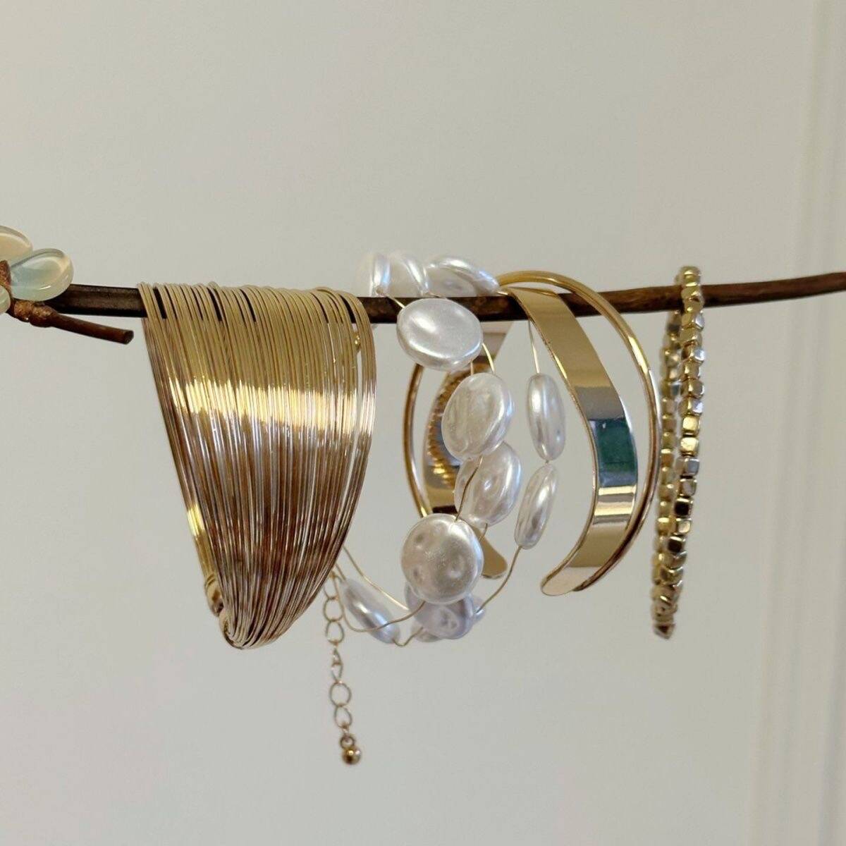 Vintage Elegant Bangle Set