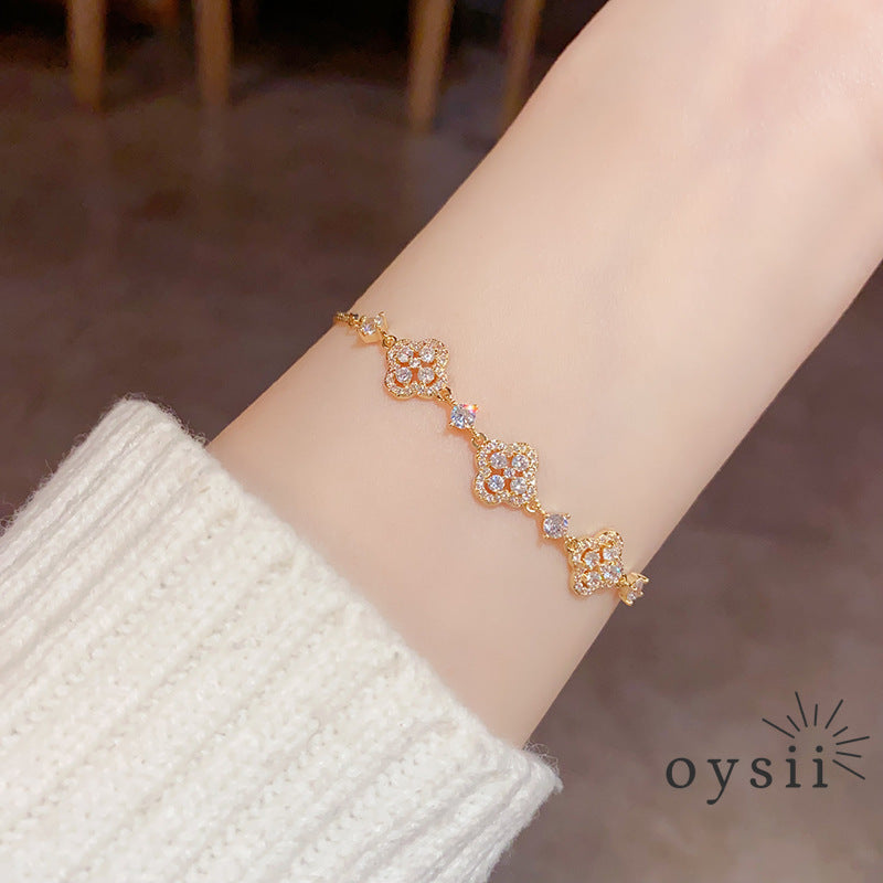 Blossom Tranquility — Three Zircon Flower Bracelet