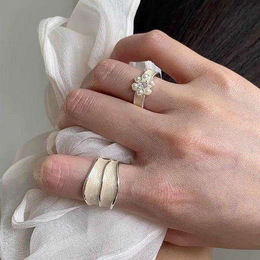 White Flower Pearl Ring
