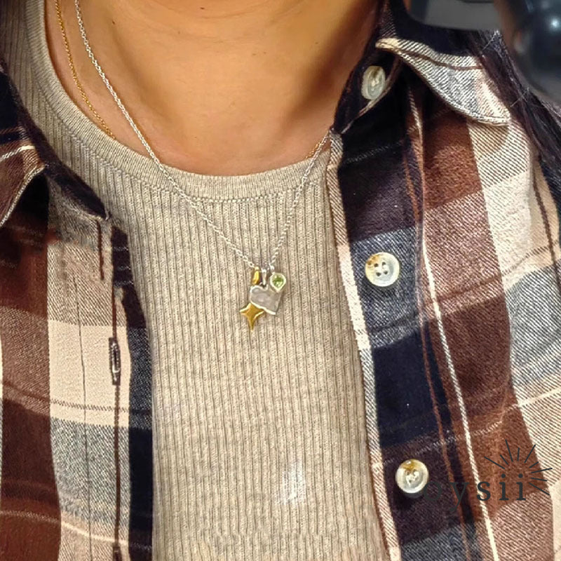 Stellar Heart – Gold Starburst Pendant Necklace