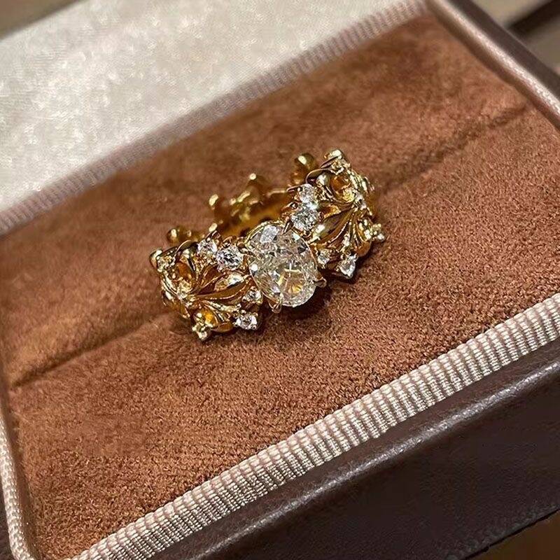 Vintage Gold Zircon Ring