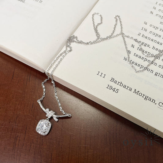 Sugar Knot — S925 Silver Crystal Cube Necklace