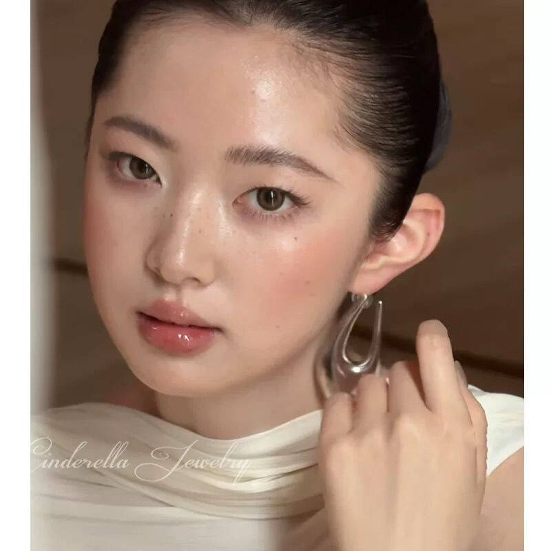 Silver U-Shaped Teardrop Stud Earrings