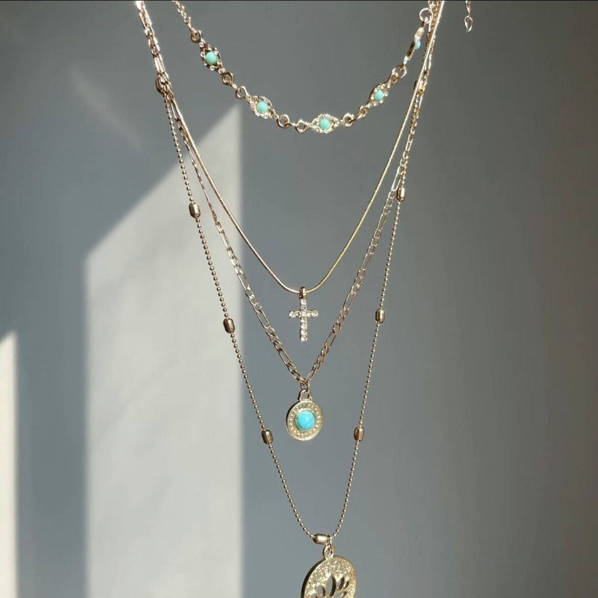 Vintage Hollow Layered Necklace