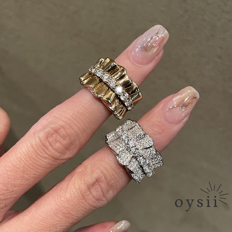 Velvet Muse – Vintage Satin Pleated Statement Ring