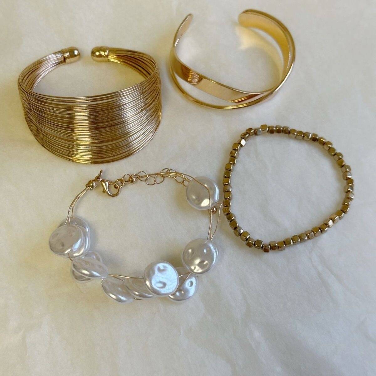 Vintage Elegant Bangle Set