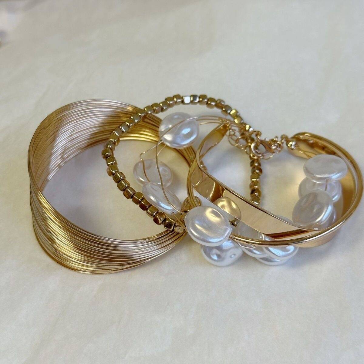 Vintage Elegant Bangle Set