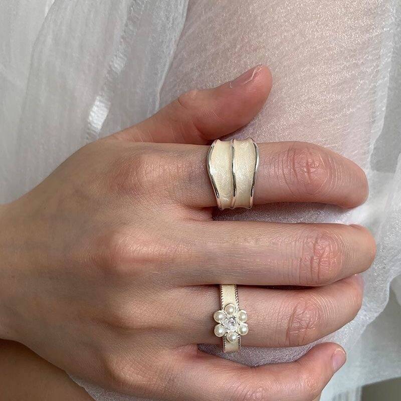 White Flower Pearl Ring