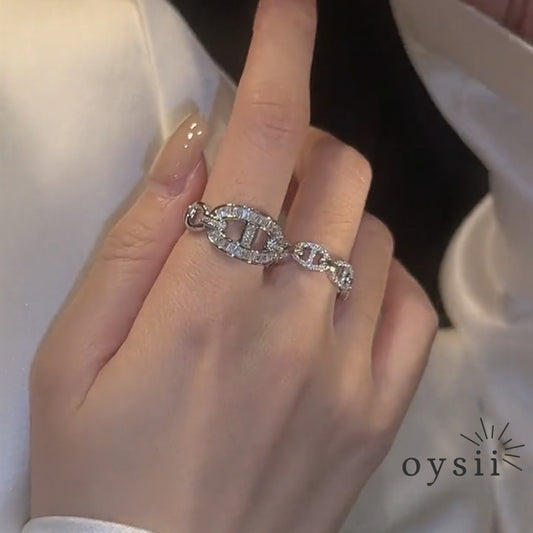 Chic Snout – Full-Crystal Adjustable Pig Nose Ring