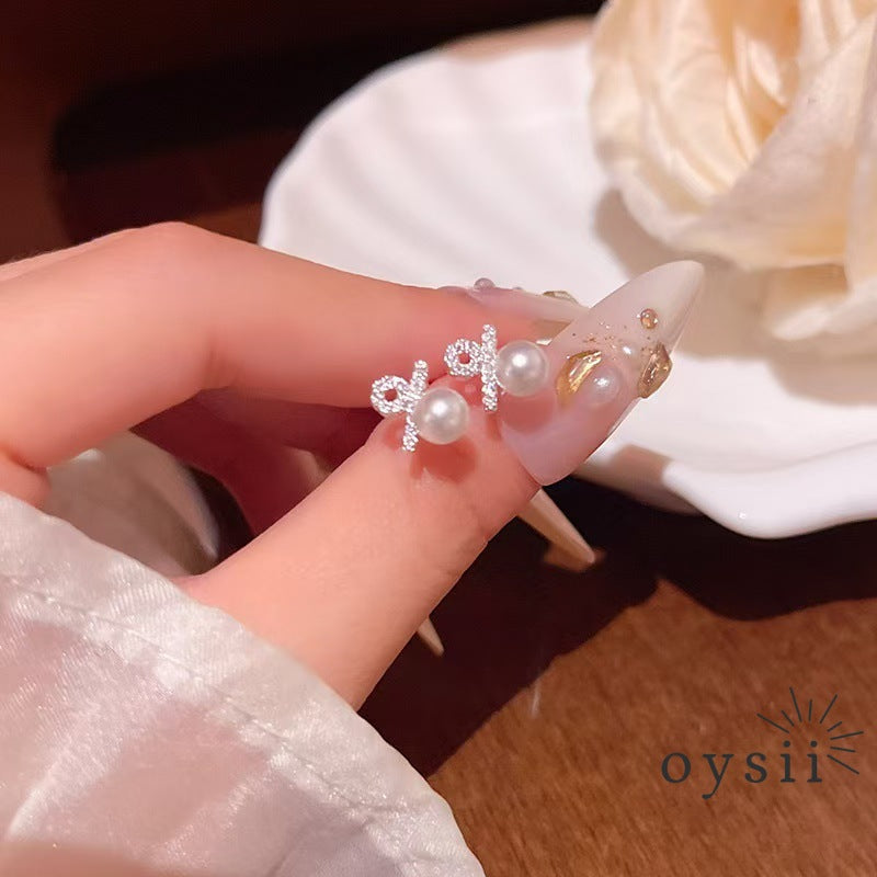 Pure Balance – S925 Silver Pearl Percent Earrings