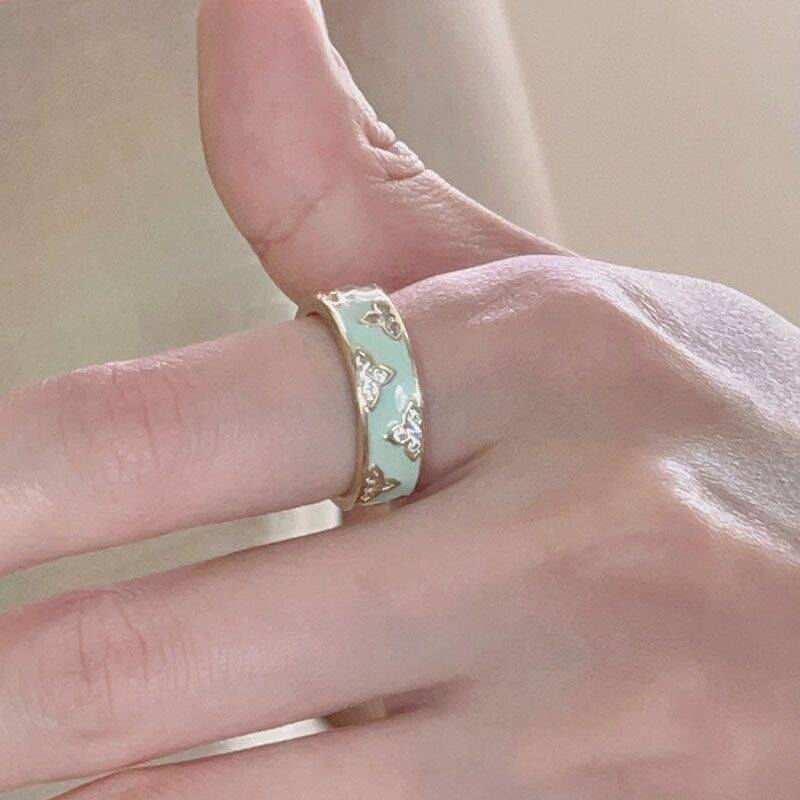 Mint Enamel Clover Ring