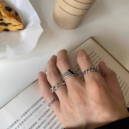 Geometric Chain Ring Set