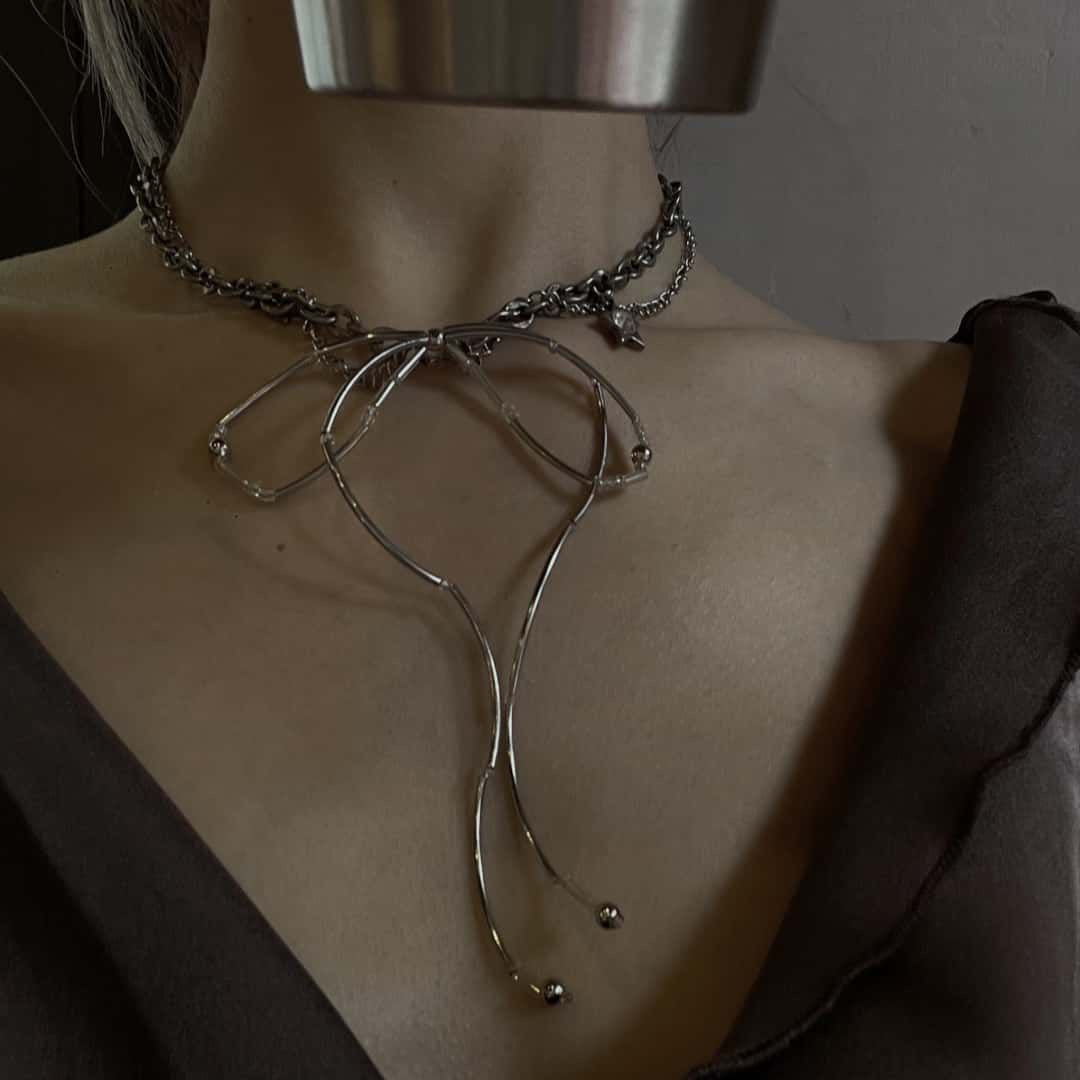 Irregular Butterfly Choker Necklace