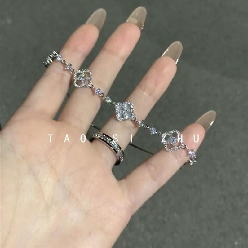 Clover Starry Bracelet