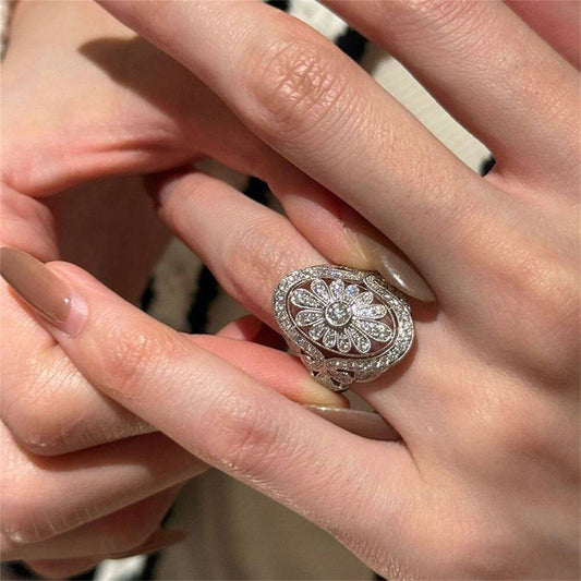 Vintage Zircon Flower Ring