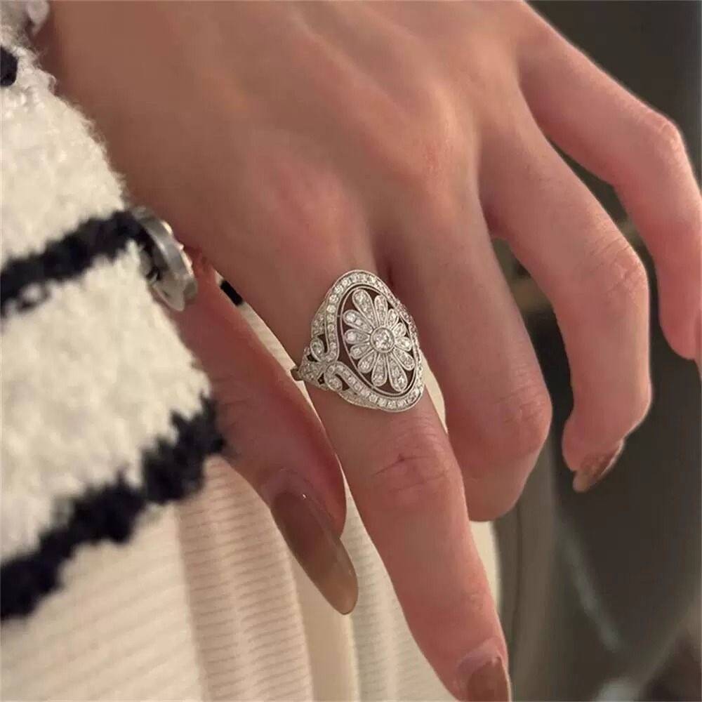 Vintage Zircon Flower Ring