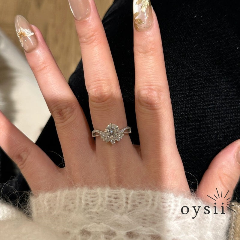 Regal Gleam – Crown Diamond Ring