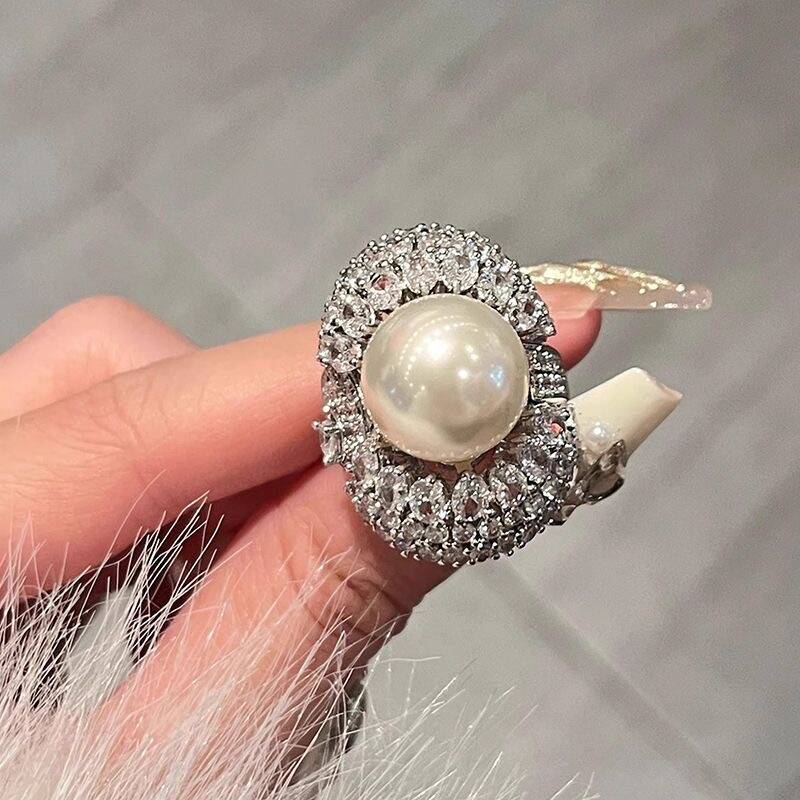 Minimalist Pearl Ring