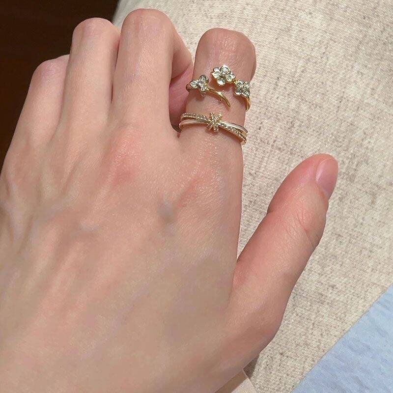 Artistic Butterfly Flower Ring Set