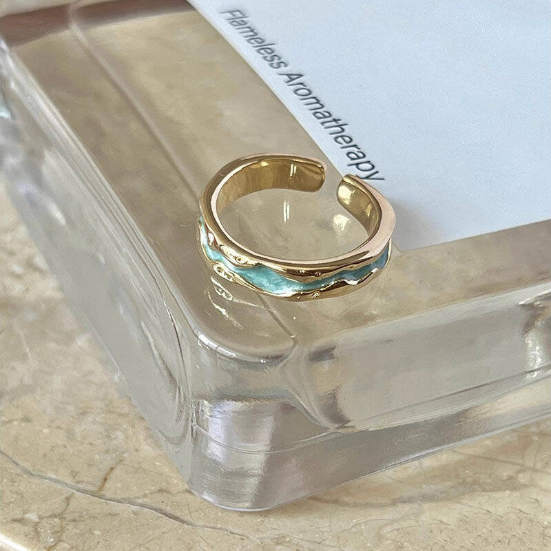 Elegant Refined Ring Set