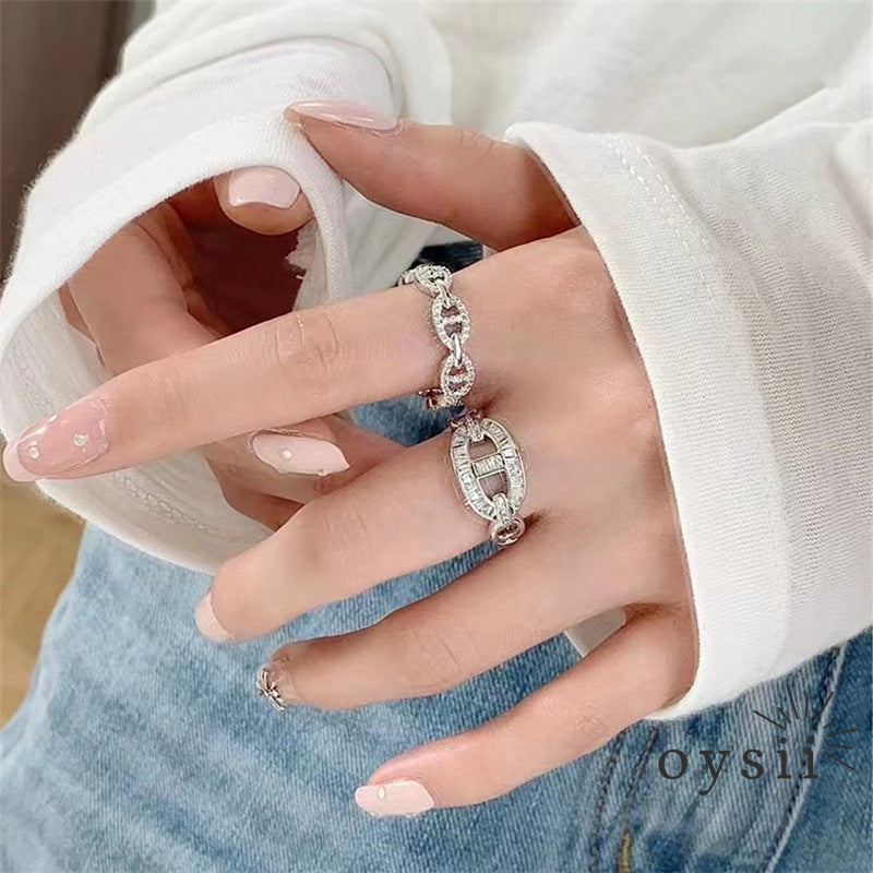 Chic Snout – Full-Crystal Adjustable Pig Nose Ring