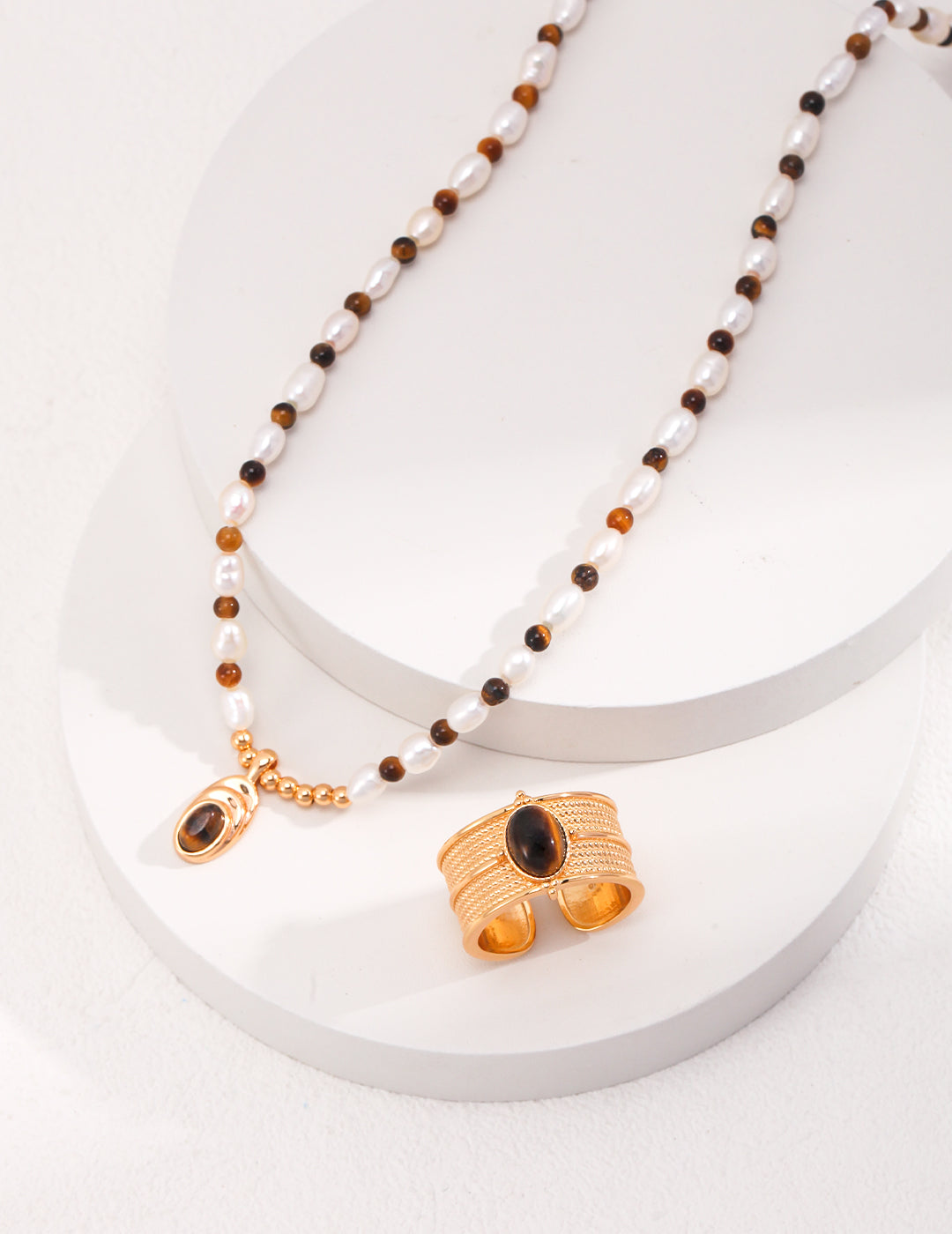 Trendy Maillard tiger eye stone necklace, bohemian chic gemstone jewelry, elegant everyday wear accessory