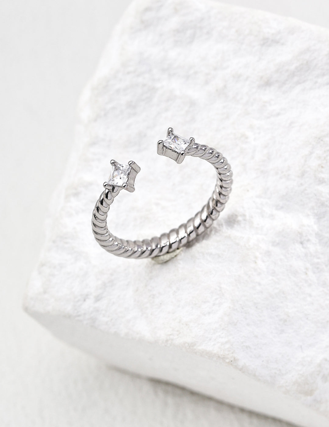 Elegant 925 silver adjustable zircon stone ring, timeless jewelry for women