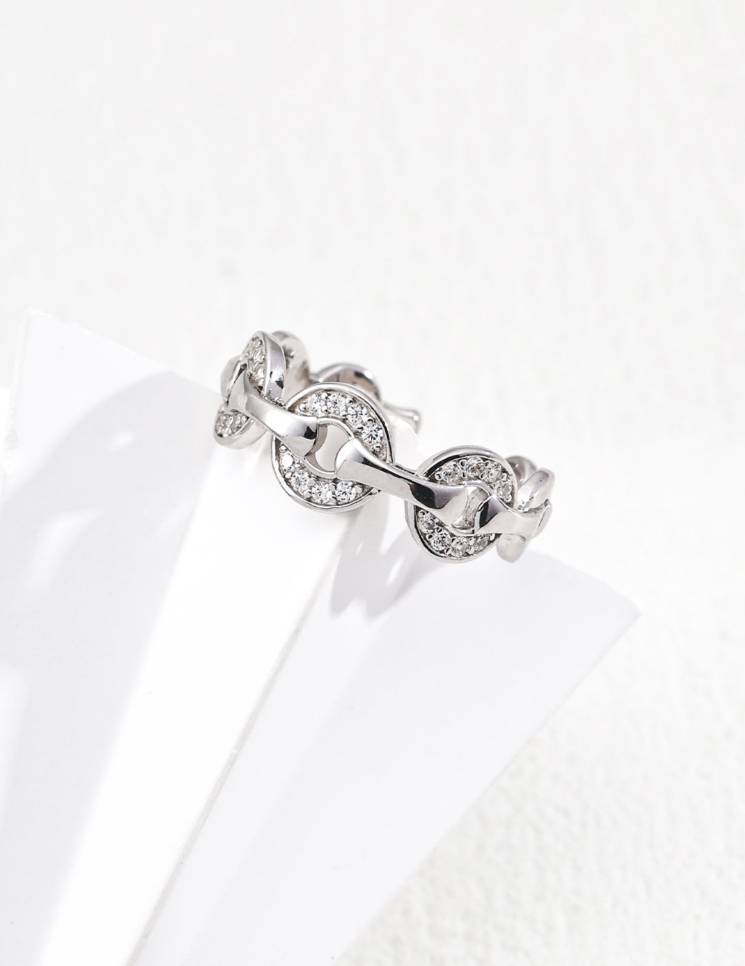 Minimalist 925 silver cubic zirconia designer ring, chic everyday