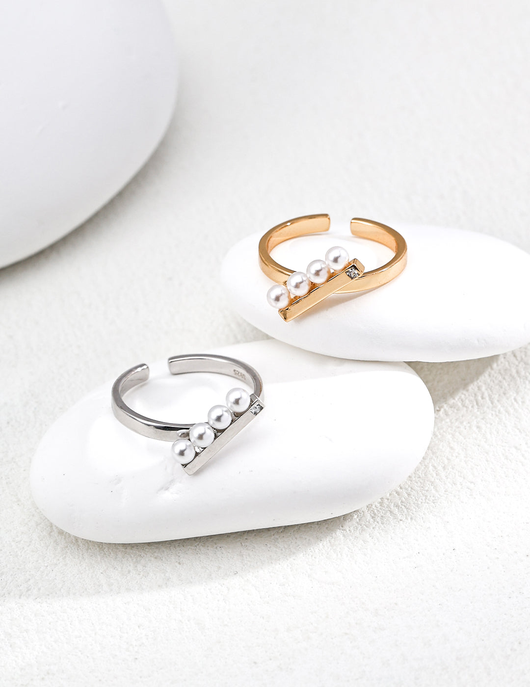 Minimalist Faux Pearl Ring in S925 Silver - Elegant Silver Ring, Simple Faux Pearl Design, Timeless Silver Jewelry, Handmade Pearl Ring