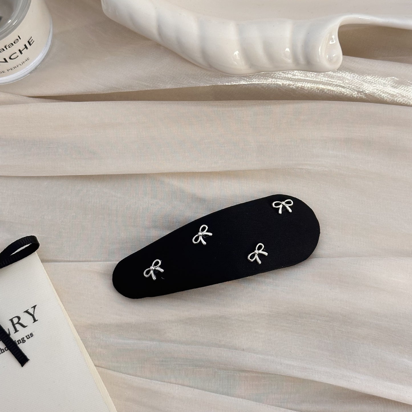 Black Teardrop Bow Hair Clip