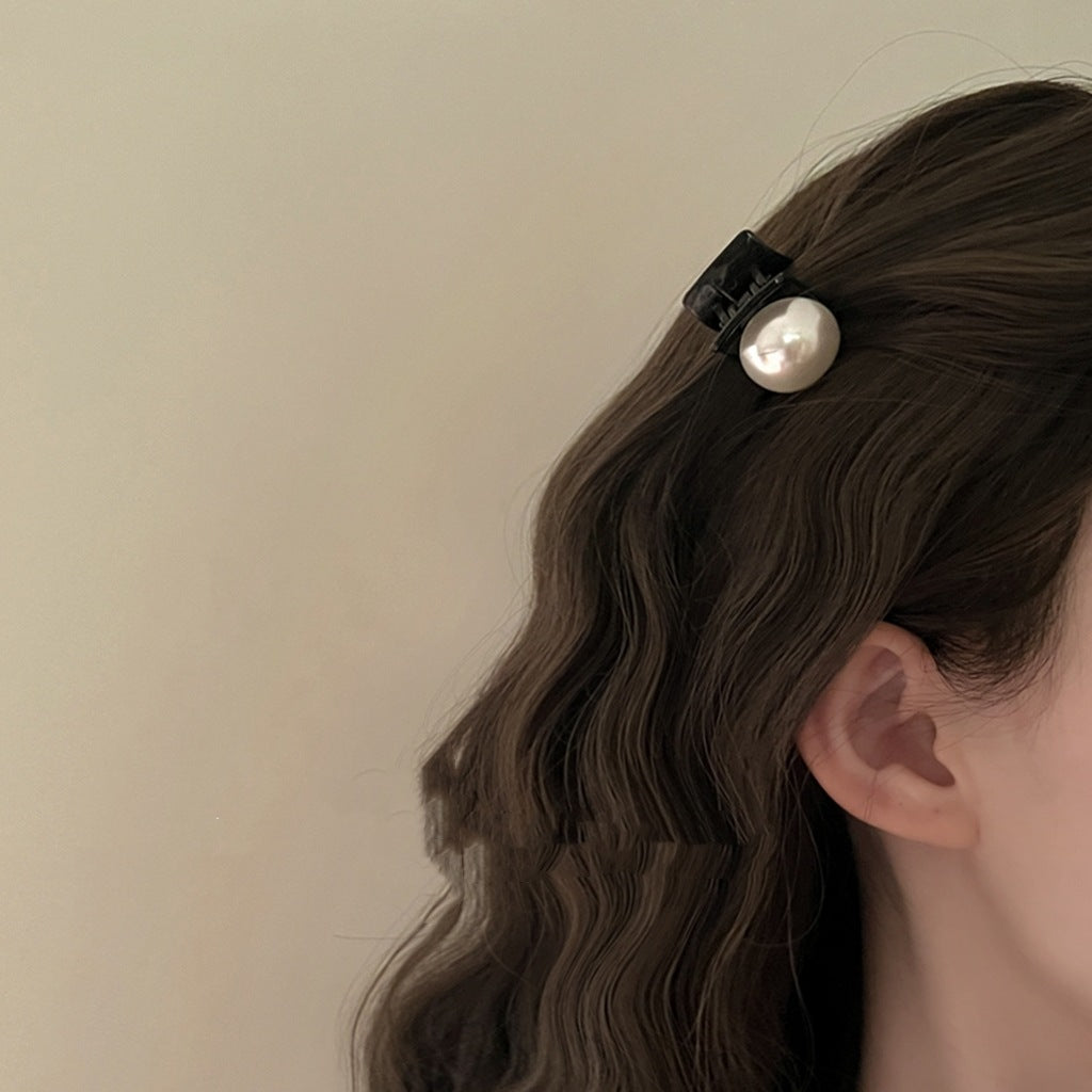 Pearl Mini Hair Claw Clip