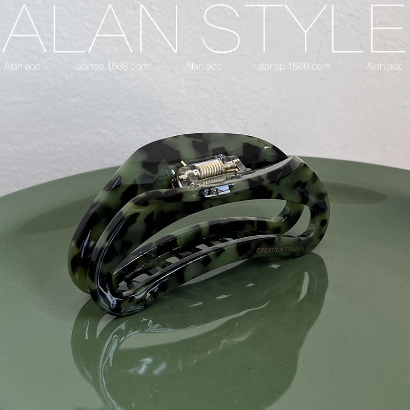Large Tortoiseshell Acetate Hair Clip