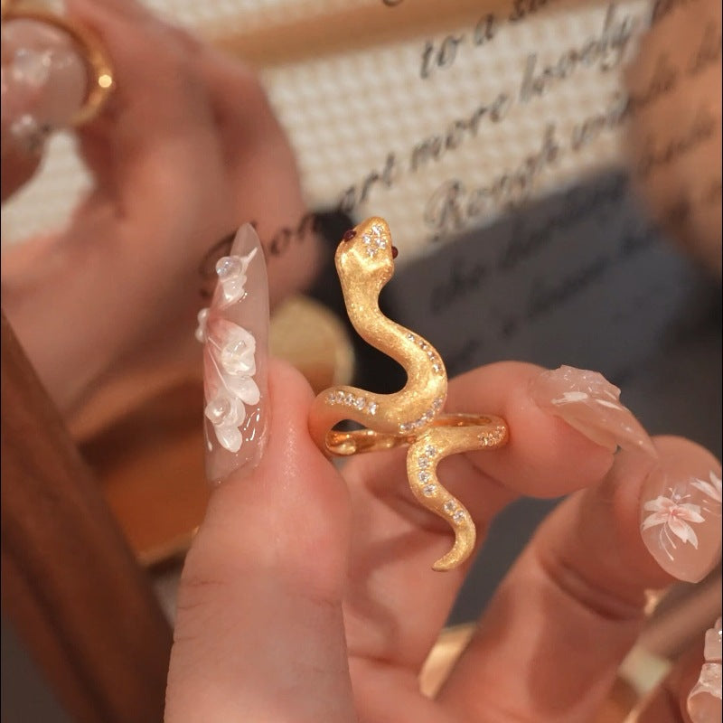 Emerald Serpent – Vintage Dual-Tone Snake Ring