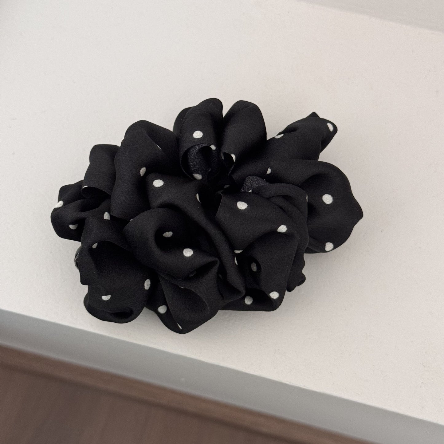 Ruffled Cloud Hair Claw Clip