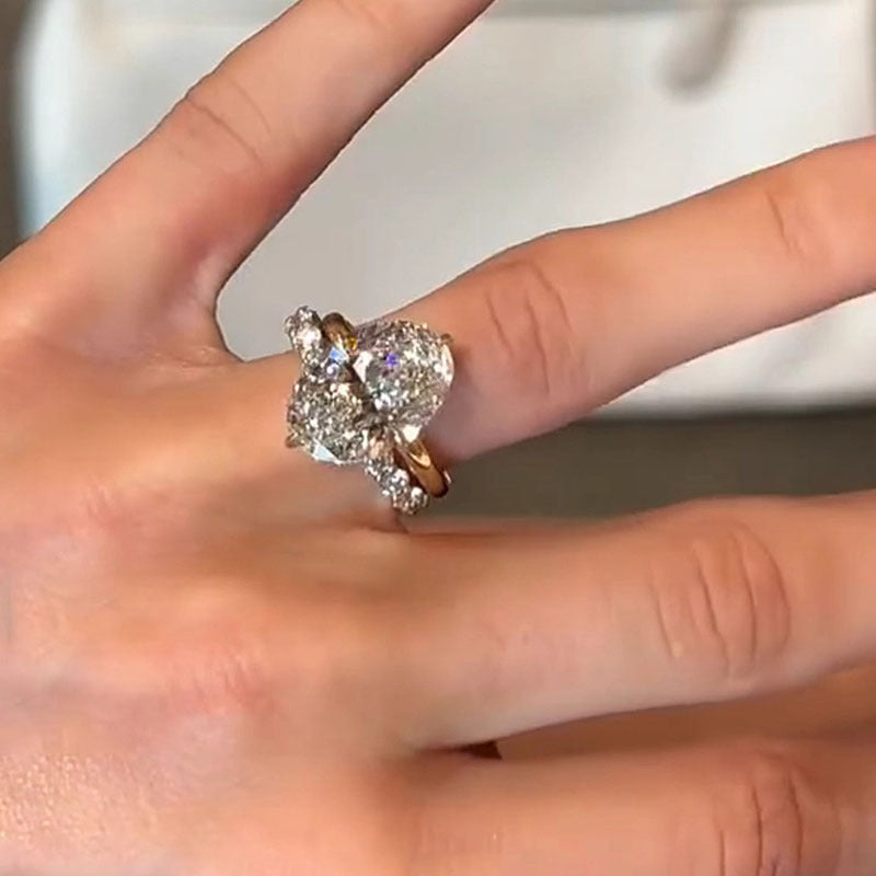 Starlit Oval — Layered Pavé Diamond Pigeon Egg Ring