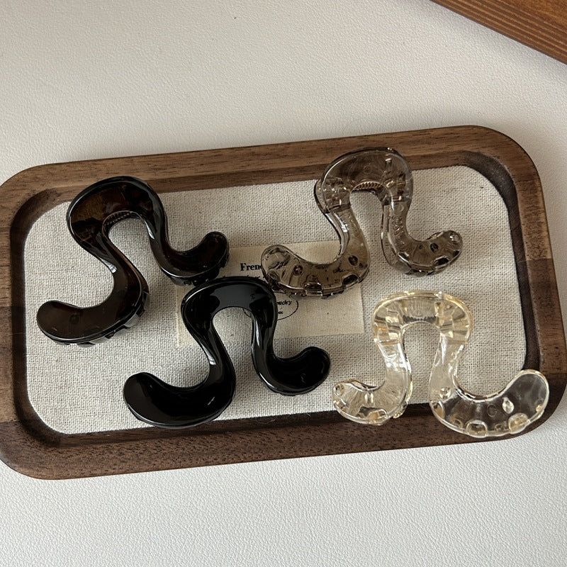 Geometric Wave Hair Claw