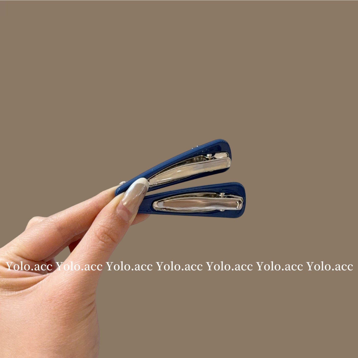 Pearl Triangle Chic Hair Clip