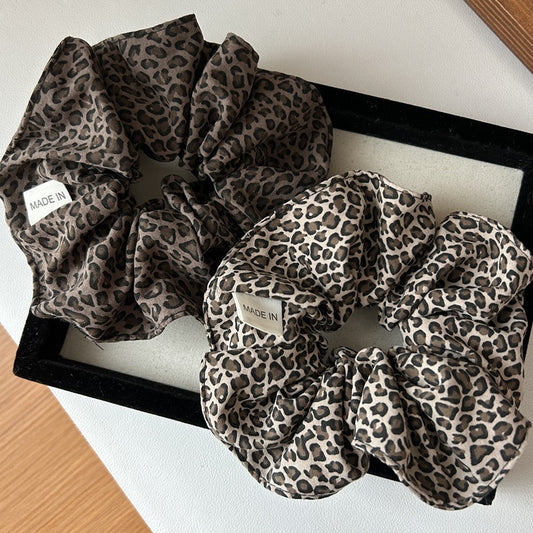 Vintage Leopard Print Scrunchie