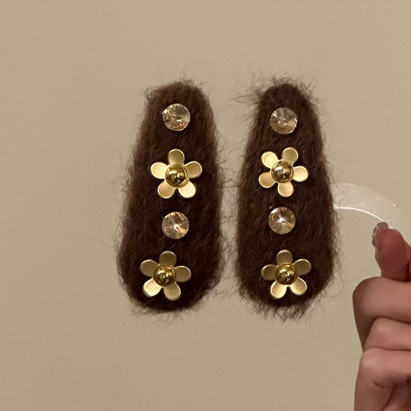 Vintage Gold Flower Plush Hair Clip