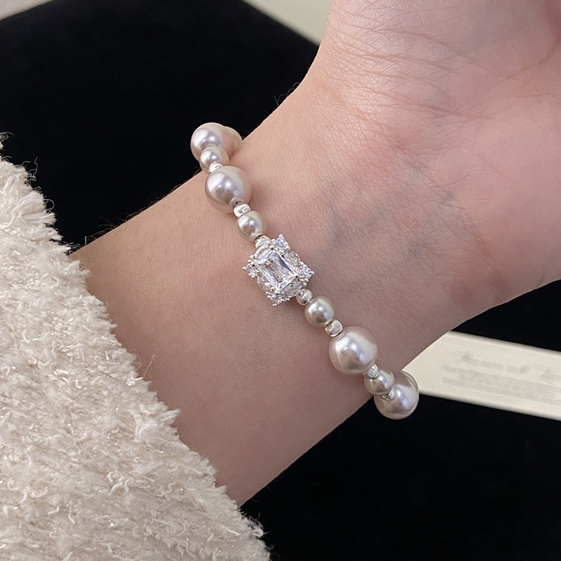 Rose Pull – Manta Pearl Adjustable Bracelet
