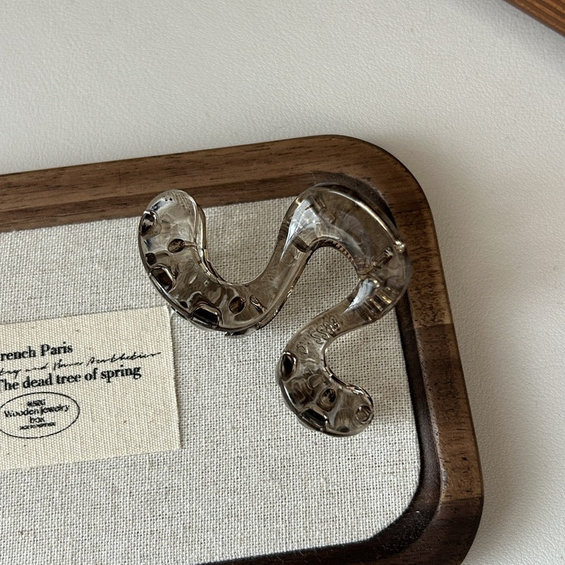 Geometric Wave Hair Claw