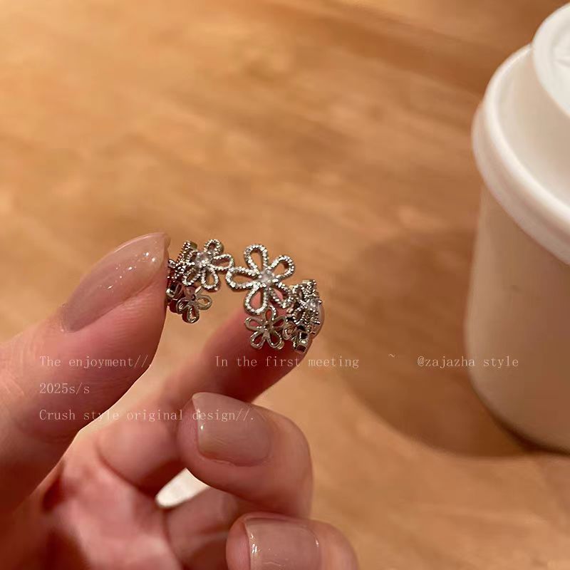Vintage Lace Flower Open Ring
