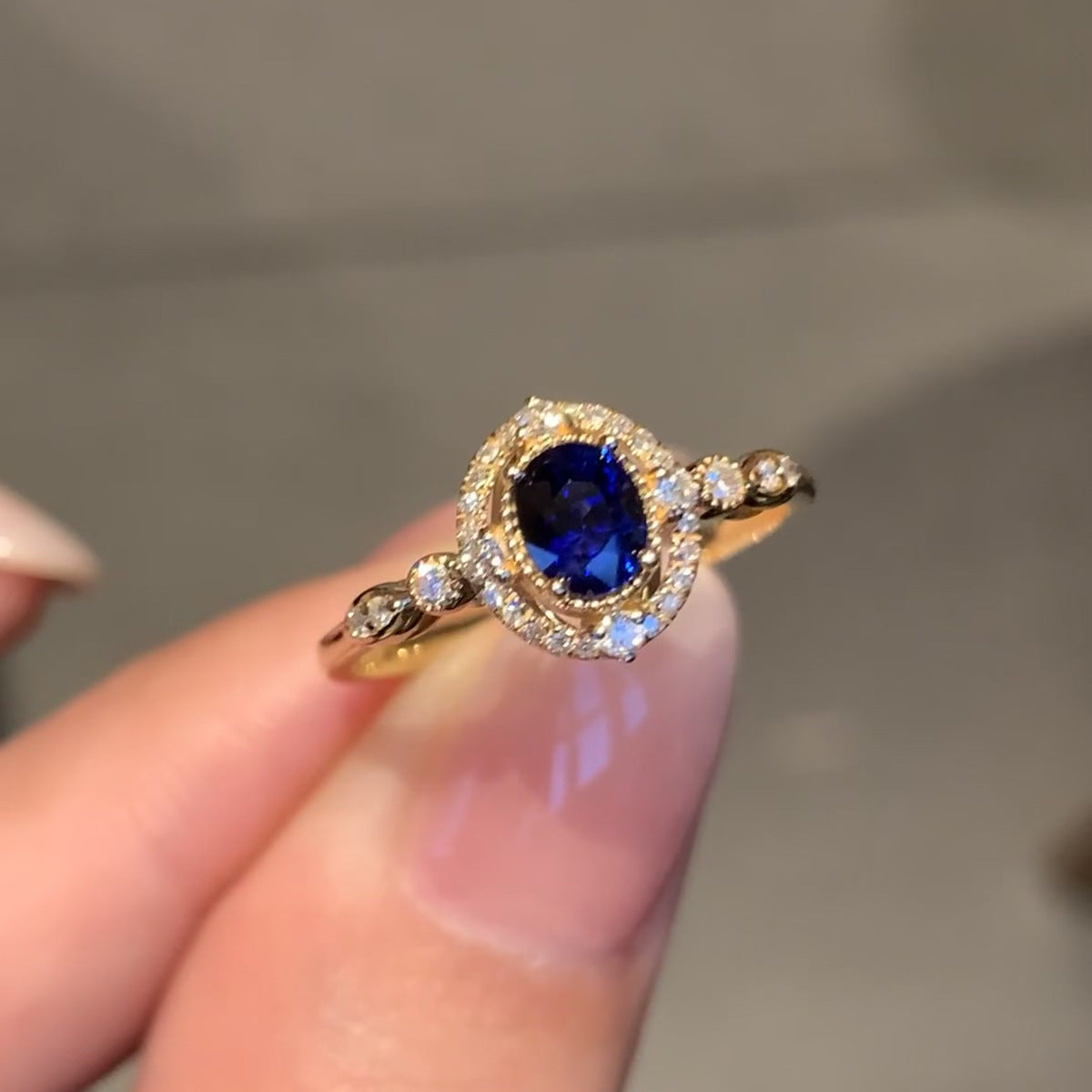 Imperial Sapphire – Sri Lanka Blue Ring