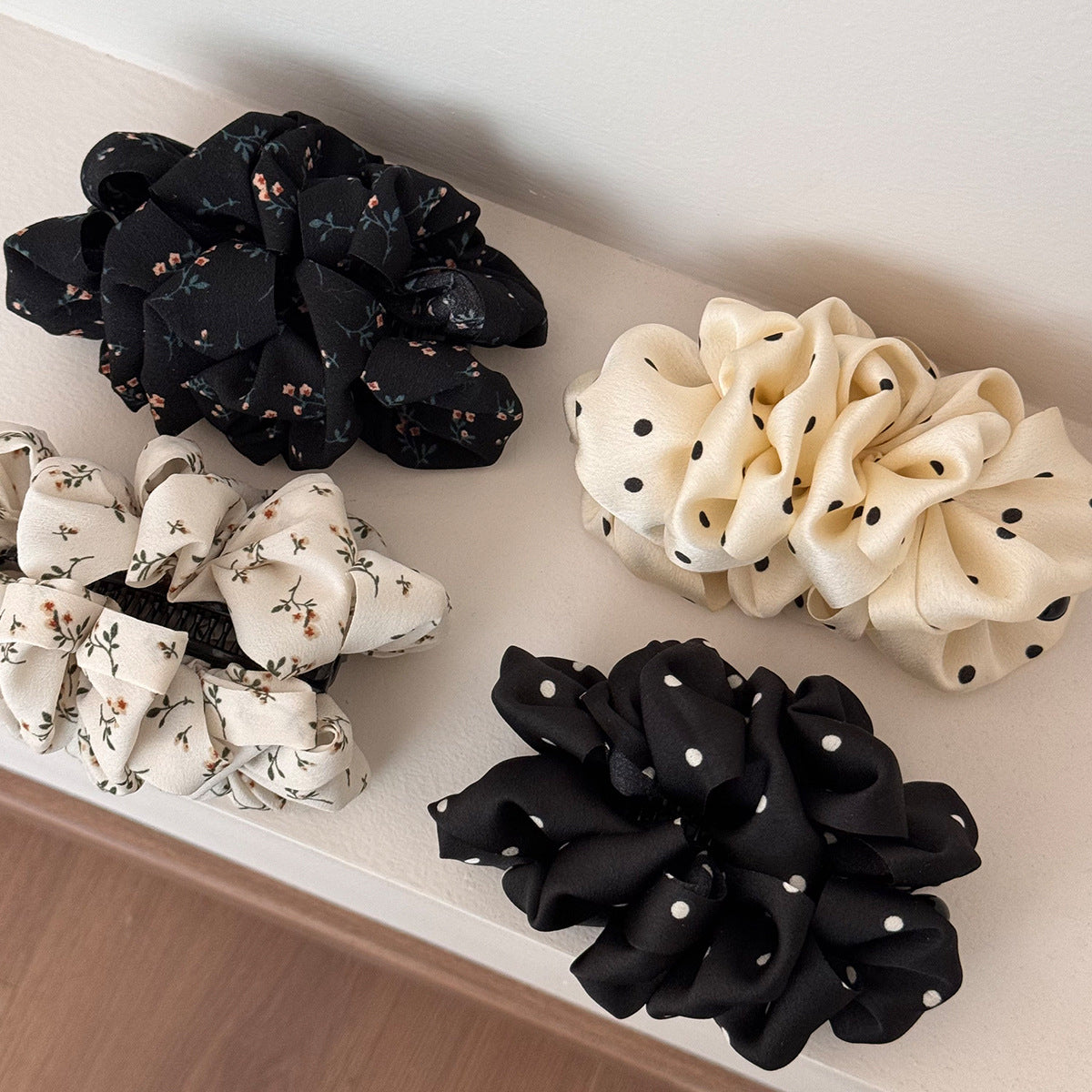 Ruffled Cloud Hair Claw Clip