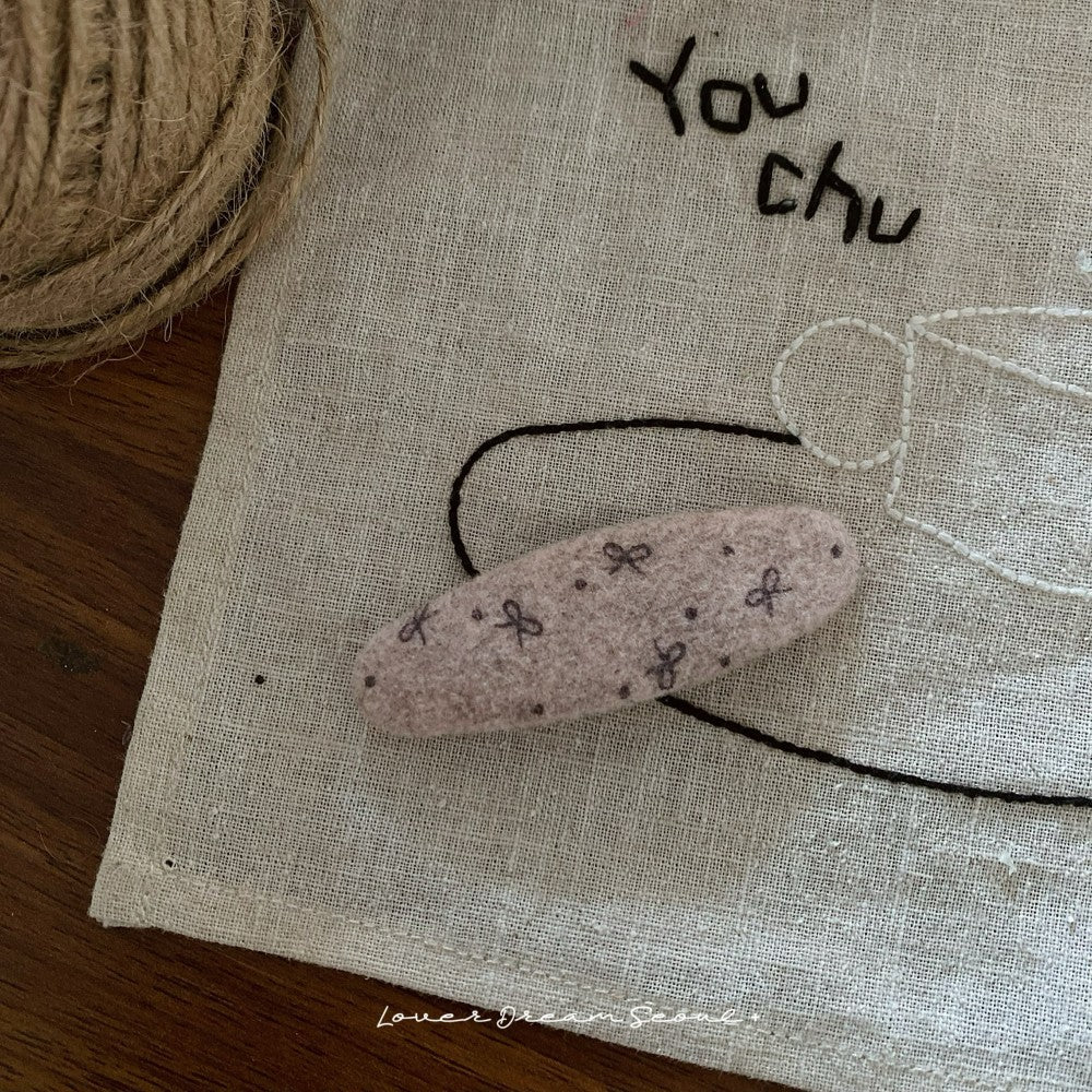 Bow Wool BB Hair Clip
