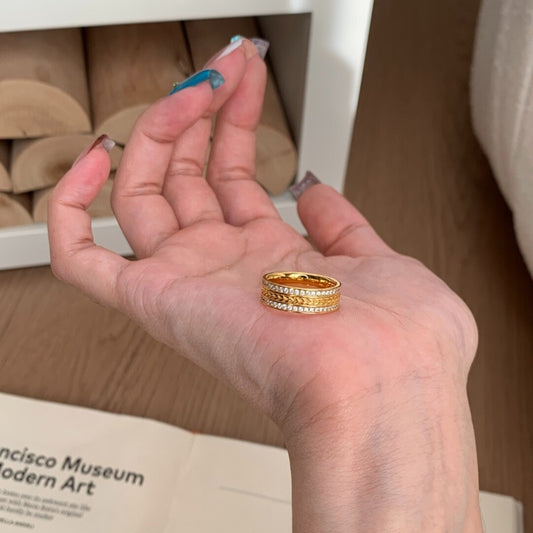 Wide Wheat Pavé Ring