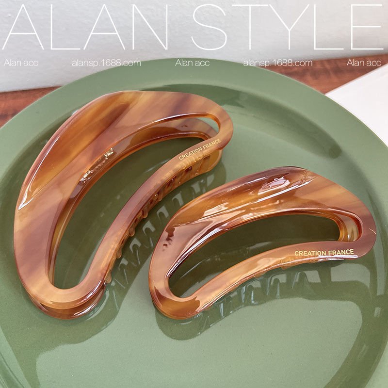 Large Tortoiseshell Acetate Hair Clip