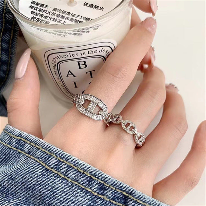 Chic Snout – Full-Crystal Adjustable Pig Nose Ring