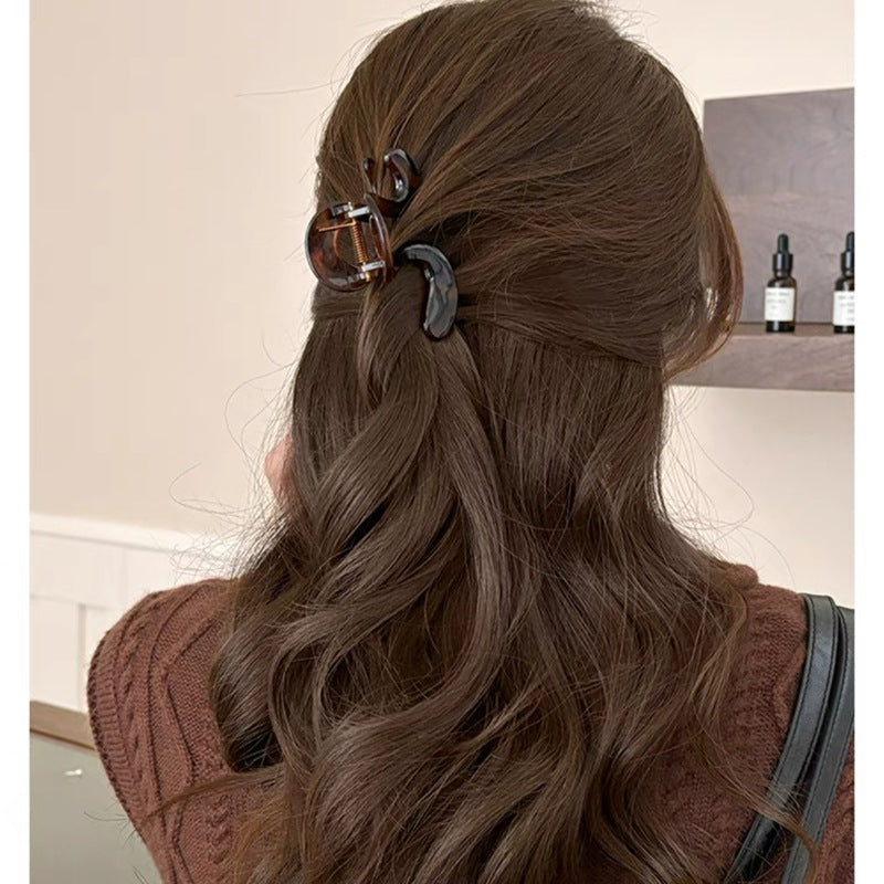 Geometric Wave Hair Claw